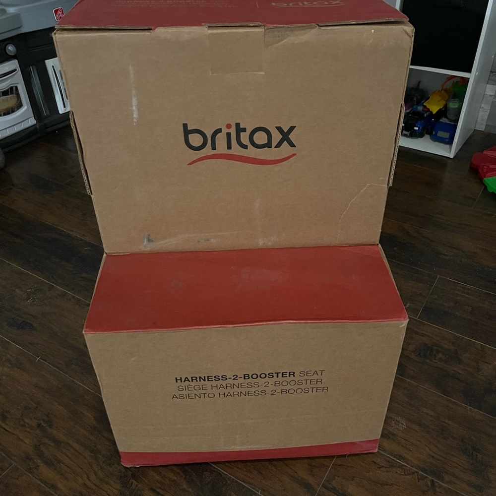 Britax Harness-2-Booster Seat